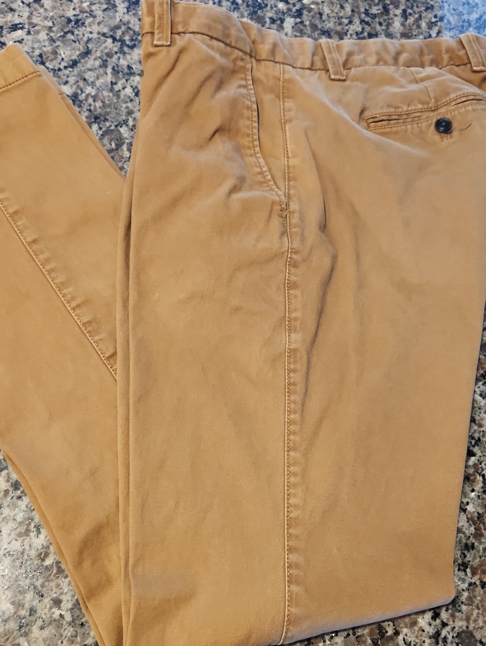 GAP tan chino khakis, 31x32